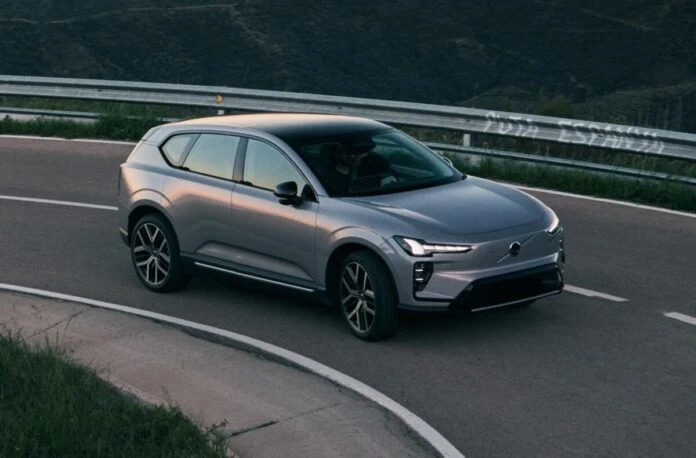 Volvo EX60 отримав офіційний запас ходу до 531 км: це рекорд для бренду
