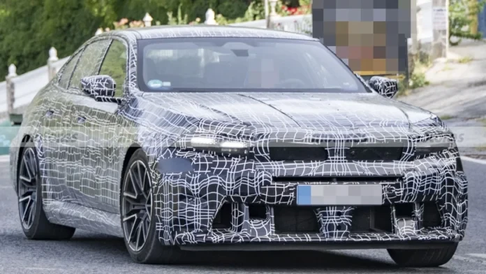 Новий BMW M5 2028 вперше показали з оновленим дизайном