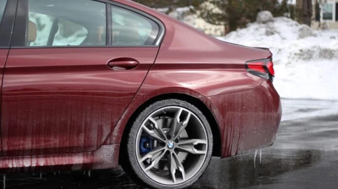 BMW відкликає сотні тисяч автомобілів через карданний вал