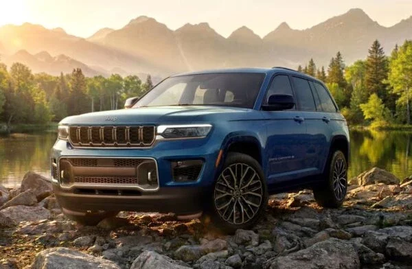 Stellantis відкликає понад 848 тисяч автомобілів через проблему з камерою