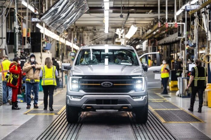 Ford хоче створювати двигуни, які служитимуть щонайменше 15 років