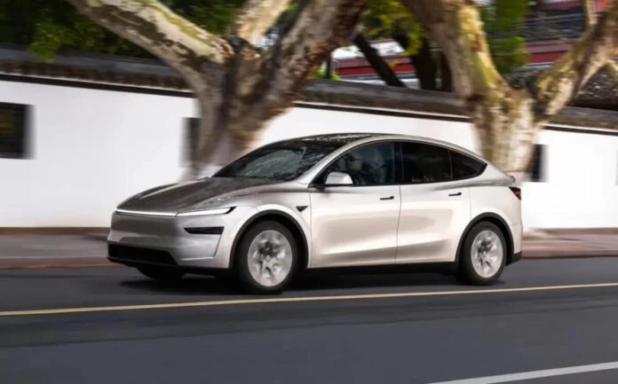 Tesla представила Model YL: три ряди, нові функції та запас комфорту