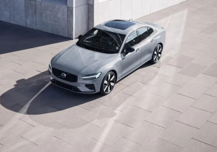 Новий Volvo S70 помітили на тестах: що відомо про наступника S60