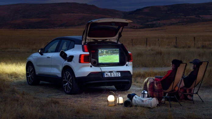 Безкоштовно! Volvo EX30 перетворили на мобільну електростанцію