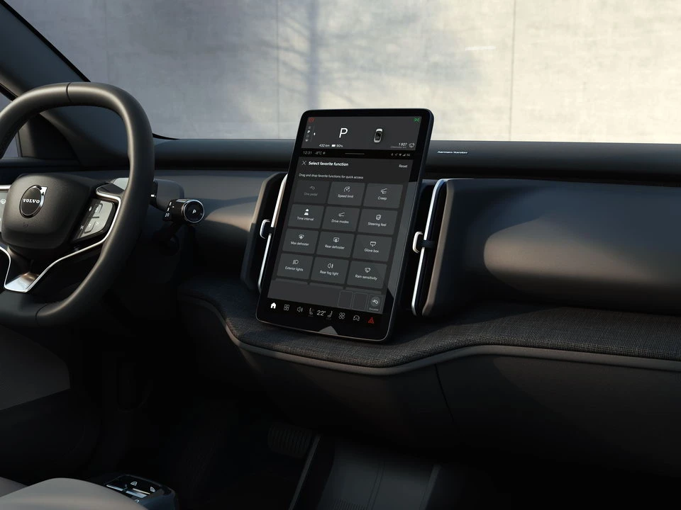 Volvo-Cars-turns-the-EX30-into-a-mobile-power-bank Volvo-Cars-turns-the-EX30-into-a-mobile-power-bank